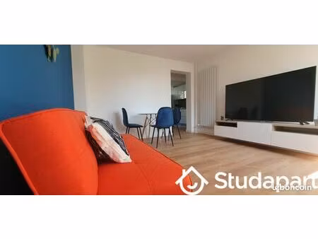 chambre 1 pièce 9 m²