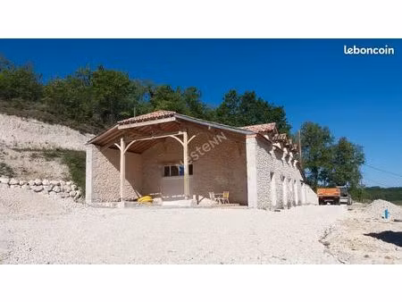 grange 5 pièces 138 m²