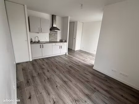 studio 1 pièce 29 m²