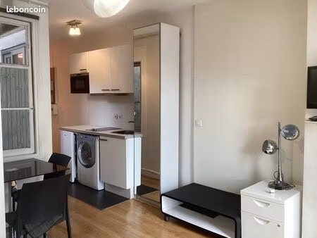 charmant studio de 22m2  porte st martin