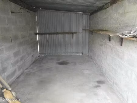 box/garage