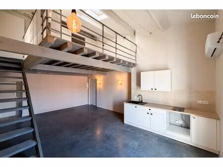 loft avec espace de stockage