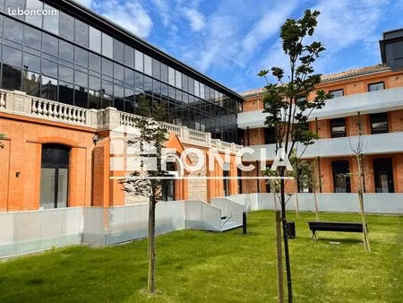 studio 1 pièce 19 m²
