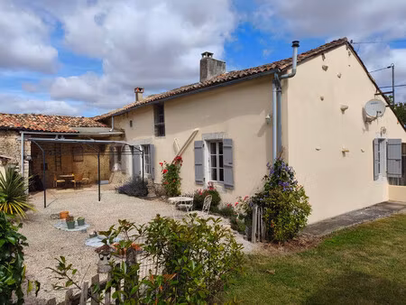 maison à vendre à saint-macoux (86400) - vienne