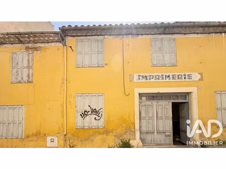 immeuble à apt (84400)