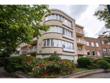 woluwe-saint-lambert  idéalement situé dans le quartier geor