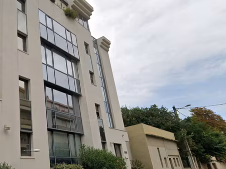 t2 – quartier les arceaux – montpellier – emplacement recherché