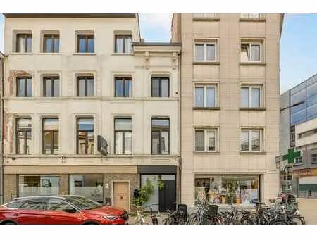 ruime instapklare triplex (in burgerwoning 175m²) met leu...