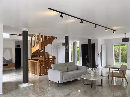 château / domaine 8 pièces
