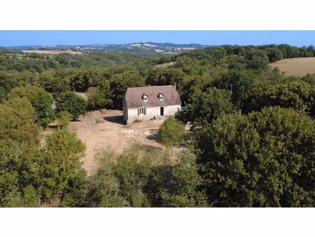 maison en pierre à rénover sur 4 8 hectares