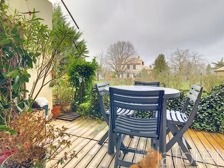 appartement rez de chaussée blaye proche toutes commodités