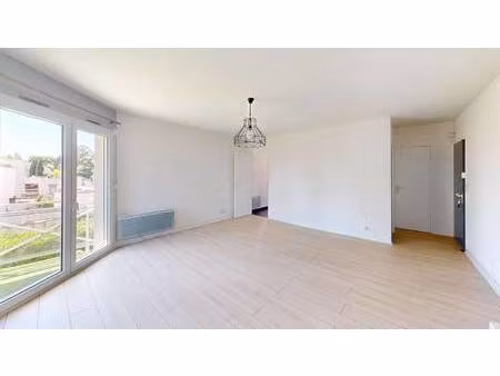 guy hoquet poitiers