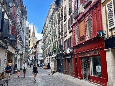 à vendre – pas-de-porte – emplacement n°1 au cœur de bayonne