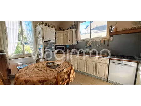 maison vivy 5 pièce(s) 125 m2