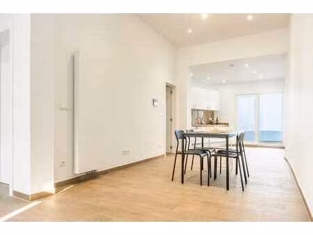 instapklare gezinswoning met 4 slaapkamers te burcht!