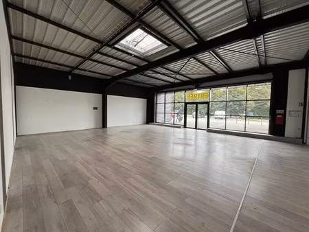 local commercial à louer
