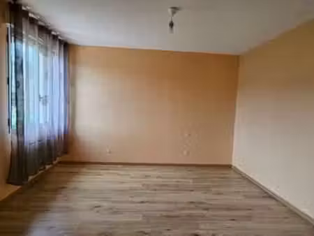 location appartement 4 pièces à leyme (46120) : à louer 4 pièces / 87m² leyme