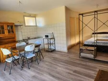 location appartement t1 meublé à leyme (46120) : à louer t1 meublé / 38m² leyme
