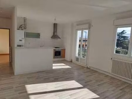 location appartement 3 pièces à toulouse (31000) : à louer 3 pièces / 70m² toulouse