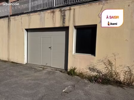 parking/box 40 m² romans-sur-isère