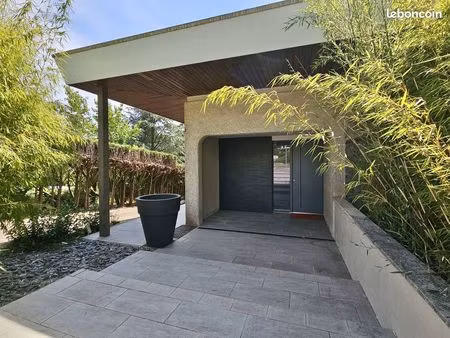propriété 7 pièces 246 m²