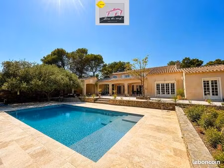 propriété 8 pièces 190 m²