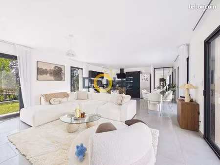 maison 4 pièces 115 m²