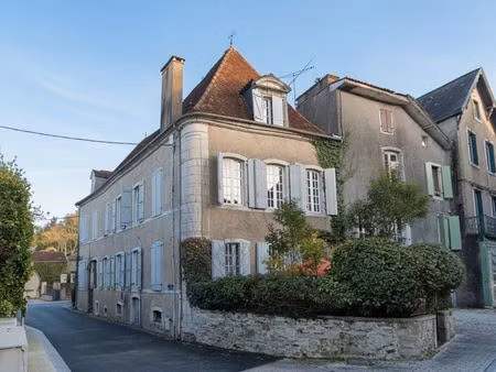 maison 12 pièces 300 m²