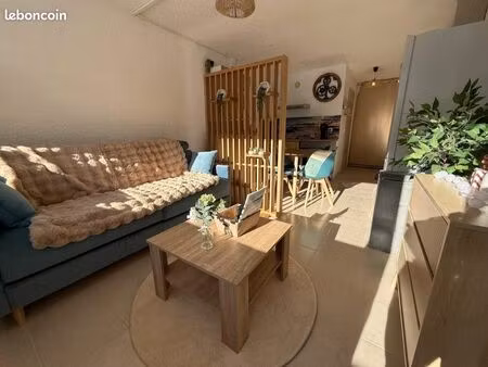 studio scandinave meublé