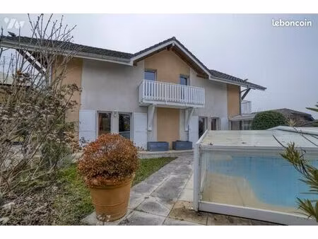 maison 6 pièces 200 m²