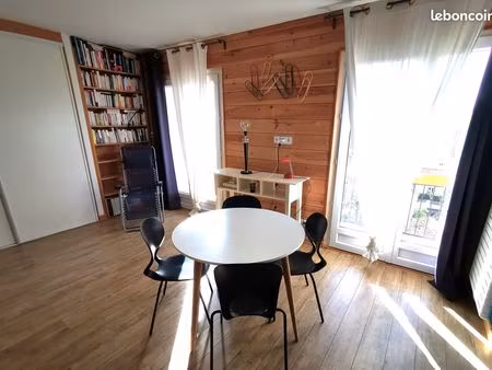 grand studio lumineux 29 m2