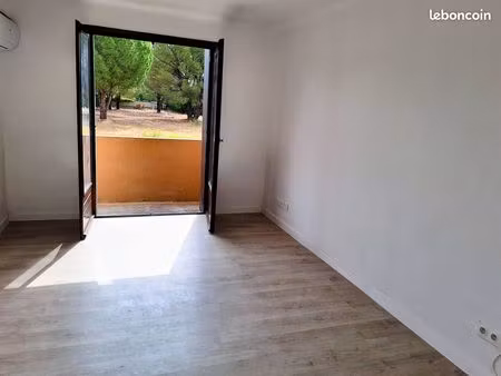 appartement f3 traversant cave et parking