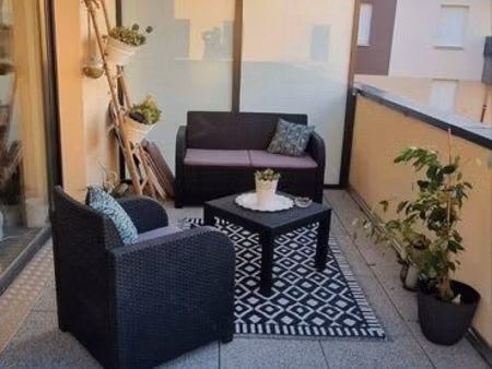 location appartement meublé avec terrasse
