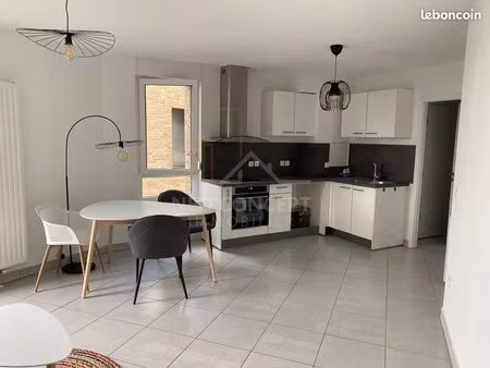 appartement 3 pièces 55 m²