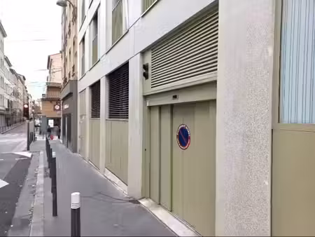 location parking à lyon 4ème (69004)  219 €