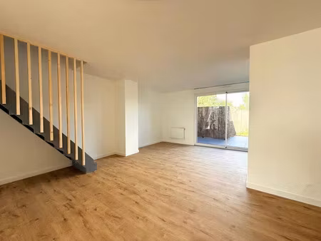 location maison 4 pièces 100 m² à frelinghien (59236)  1 150 €