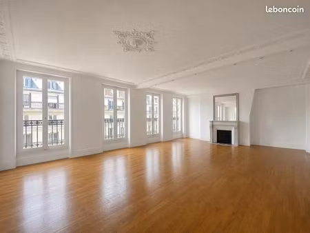 bureaux 138 m²
