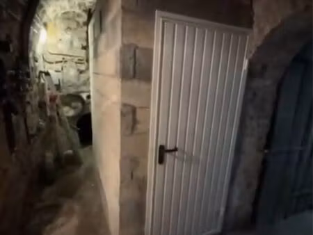 location cave marais