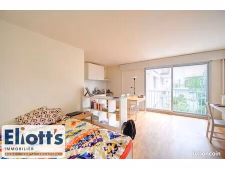 studio 1 pièce 31 m²
