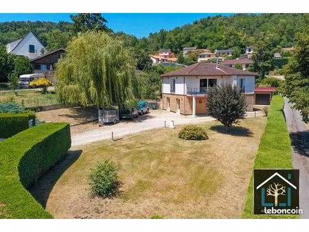 villa 5 pièces 162 m²