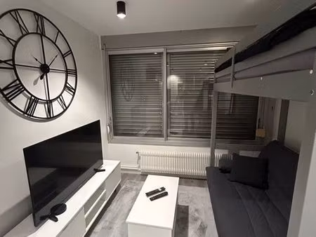 studio meublé état neuf