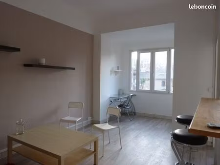 t2 timone (rue michel merino) 36 m² + terrasse