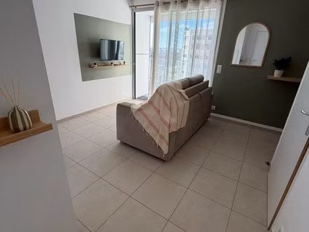 studio 19m2 + 9 m2 de terrasse