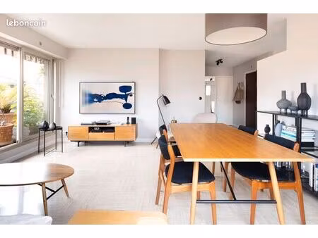 rare : un 3 pièces de 74m2 + terrasse de 60m2 - quartier port