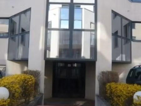 tous services inclus bureau meublé