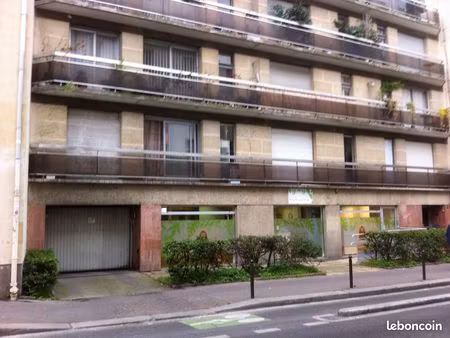 place de parking sécurisée paris 11ème