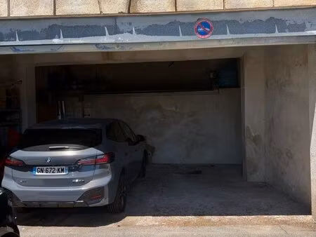 rare  garage de plein pied  corne d’or  villefranche-sur
