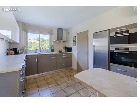 maison 5 pièces 150 m²