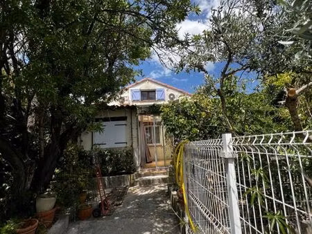 villa 4 pièces 100 m²
