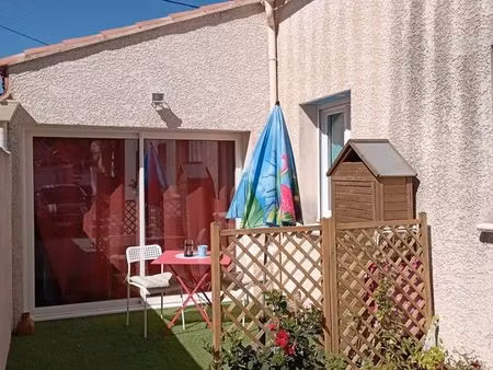 studio meublé 18 m² avec terrasse – location de moyenne durée (1 à 10 mois)